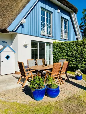 Das Gebäude in dem sich das Ferienhaus befindet