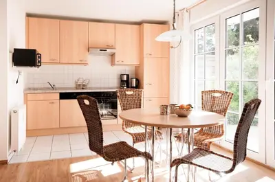 Küche/Küchenzeile in der Unterkunft Fritz-Reuter-Straße 4 Whg 2 - a57823