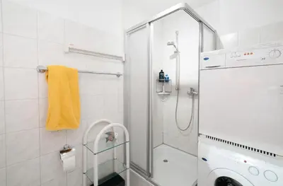 Ein Badezimmer in der Unterkunft Fritz-Reuter-Straße 4 Whg 2 - a57823