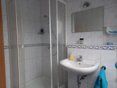 Ein Badezimmer in der Unterkunft Alte Reihe 10 Whg 5 - a57737
