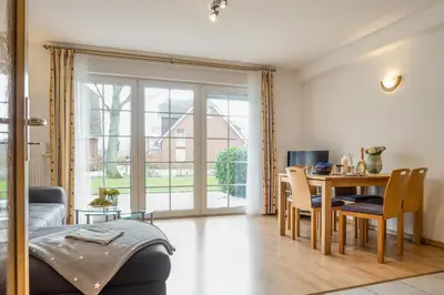 Ein Sitzbereich in der Unterkunft Birkenstraße 6 Haus I Whg 2 - a57791