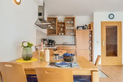 Küche/Küchenzeile in der Unterkunft Birkenstraße 6 Haus I Whg 2 - a57791