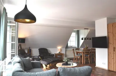Ein Sitzbereich in der Unterkunft Resi E05