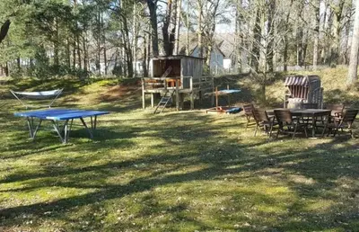 Ein Garten an der Unterkunft Haus Eichenkrone