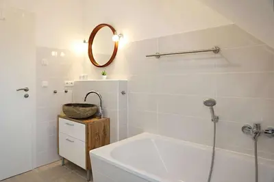 Ein Badezimmer in der Unterkunft Haus Eichenkrone