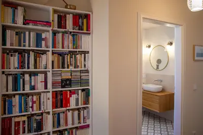 Die Bibliothek im Ferienhaus