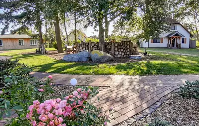 Ein Garten an der Unterkunft Beautiful Home In Fuhlendorf With Wifi