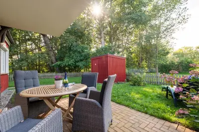 Ein Garten an der Unterkunft Arielle Nr. 1