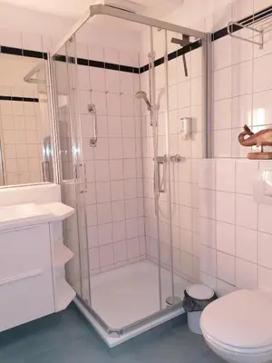 Ein Badezimmer in der Unterkunft Apartment 509 - FeWo in der Villa Kurpark