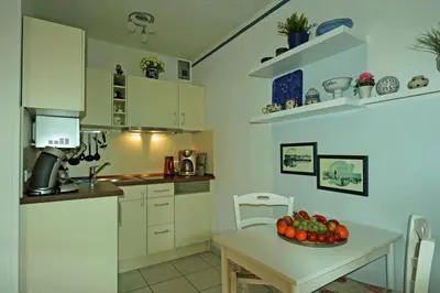 Küche/Küchenzeile in der Unterkunft Studio 5 im EG Haus Stranddistel, wunderschones Studio fur 2 Personen in Zingst