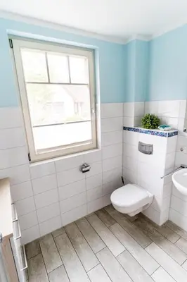 Ein Badezimmer in der Unterkunft Ferienwohnung Strandgut - Kavelweg 9 - Zingst