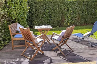 Ein Garten an der Unterkunft Ferienhaus Friederike