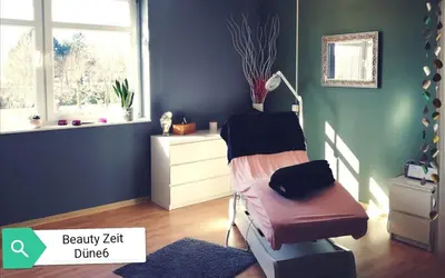 Ein Sitzbereich in der Unterkunft BooHouse