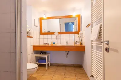Ein Badezimmer in der Unterkunft Strandhaus Wustrow - Wohnung 1