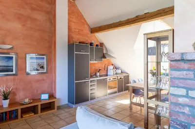 Küche/Küchenzeile in der Unterkunft Strandhaus Wustrow - Wohnung 5