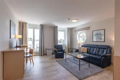 Ein Sitzbereich in der Unterkunft Bina im Ostseeheilbad Zingst