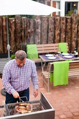 Ein für Gäste verfügbarer Grill in der Ferienwohnung
