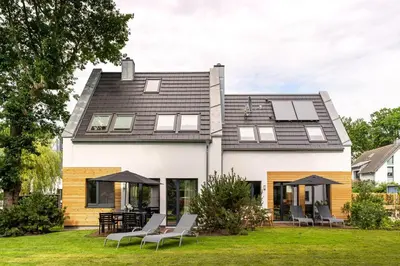 Das Gebäude in dem sich die Ferienwohnung befindet