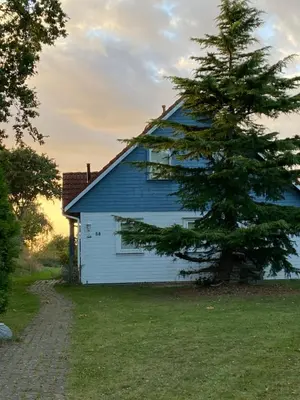 Das Gebäude in dem sich das Ferienhaus befindet