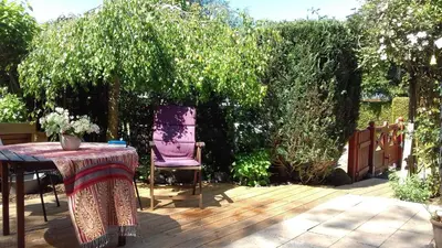 Ein Garten an der Unterkunft Ferienhaus Prerow