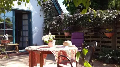 Ein Garten an der Unterkunft Ferienhaus Prerow