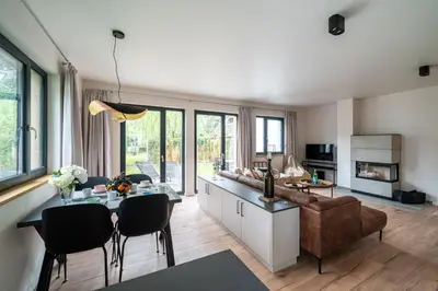 Küche/Küchenzeile in der Unterkunft Hagebutte-Sauna, Kamin & Terrasse