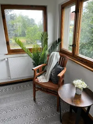 Ein Sitzbereich in der Unterkunft Haus Frida