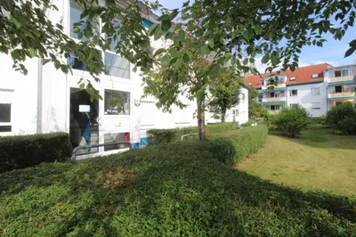 Ein Garten an der Unterkunft Fewo Strandrevier