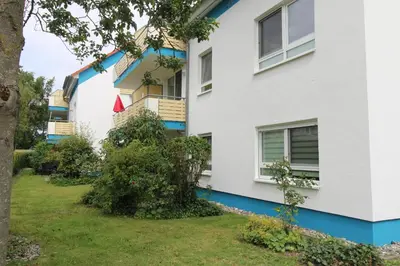 Ein Garten an der Unterkunft Fewo Strandrevier