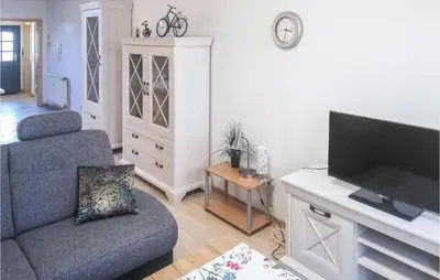 TV/Unterhaltungsangebot in der Unterkunft 1 Bedroom Nice Apartment In Barth