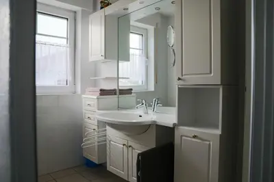 Ein Badezimmer in der Unterkunft Boddenkieker 15