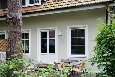 Ein Garten an der Unterkunft Strandparadies 1