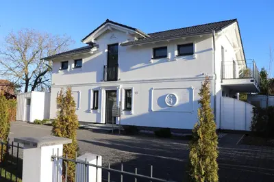 Das Gebäude in dem sich die Ferienwohnung befindet