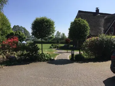 Ein Garten an der Unterkunft Am Eichberg