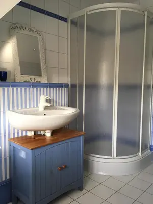 Ein Badezimmer in der Unterkunft Ferienwohnung zur Brake