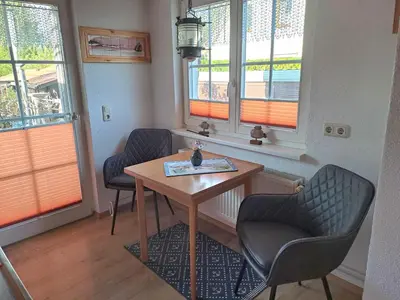 Ein Sitzbereich in der Unterkunft Darß Stuv
