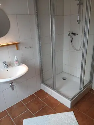 Ein Badezimmer in der Unterkunft Kranich