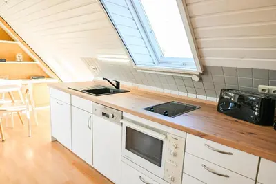 Küche/Küchenzeile in der Unterkunft FH Tannenwieck - FH Tannenwieck Ferienwohnung Seeadler DG