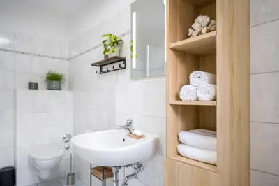 Ein Badezimmer in der Unterkunft Friedenstrasse 43 Whg Mara