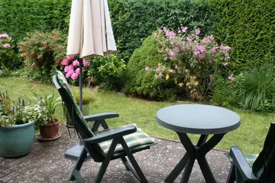 Ein Garten an der Unterkunft Am Norderfeld EG