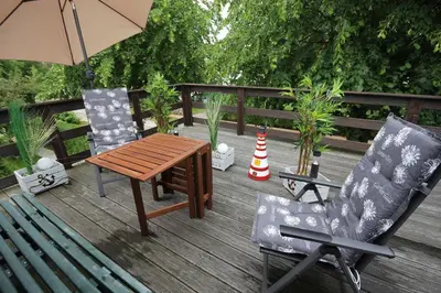 Ein Garten an der Unterkunft Appartement Ostseemuschel