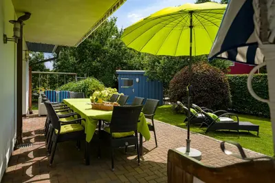 Ein Garten an der Unterkunft FH Luisenlund im Ostseebad Prerow