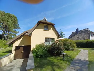 Das Gebäude in dem sich das Ferienhaus befindet