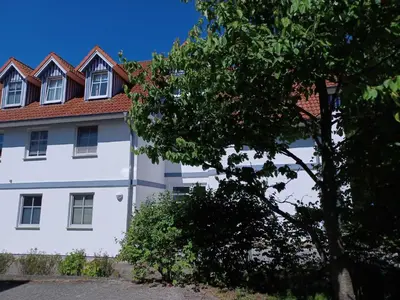 Das Gebäude in dem sich die Ferienwohnung befindet