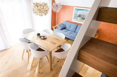 Ein Sitzbereich in der Unterkunft Traumhaus-Wustrow