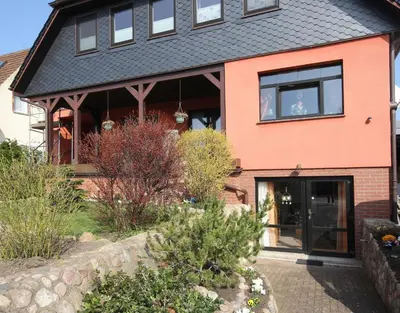 Das Gebäude in dem sich die Ferienwohnung befindet