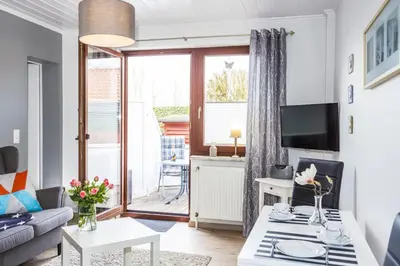 TV/Unterhaltungsangebot in der Unterkunft Ostseeliebe, gemütliche und moderne Ferienwohnung für 2 Personen in Zingst