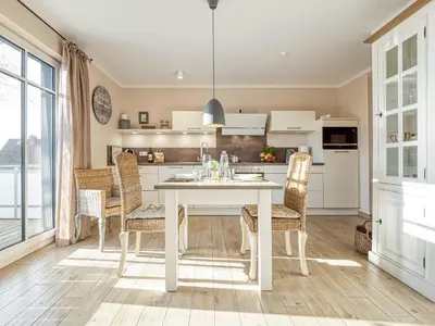 Küche/Küchenzeile in der Unterkunft MorgenSuenn, exquisite Ferienwohnung für 2 Personen in Zingst