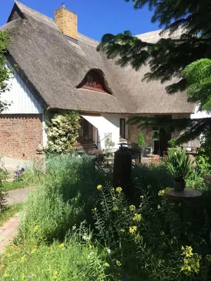 Ein Garten an der Unterkunft Naturwerk