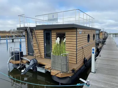 Das Gebäude in dem sich das Boot befindet